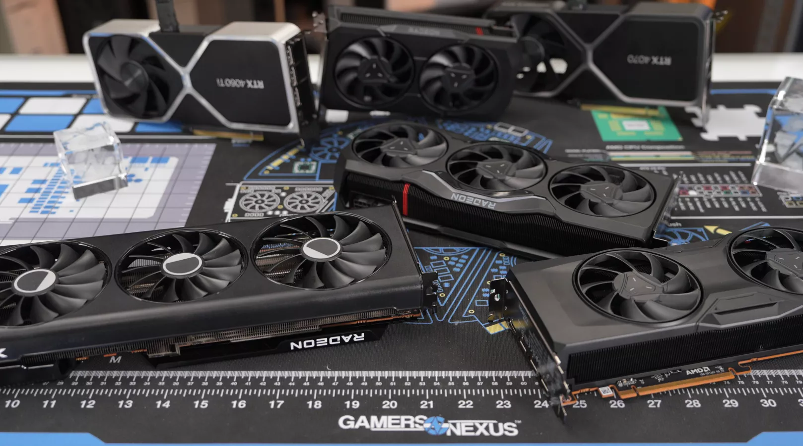 AMD RX 7700 XT GPU Review & Benchmarks vs. 7800 XT, 6800 XT, RTX 4060 ...