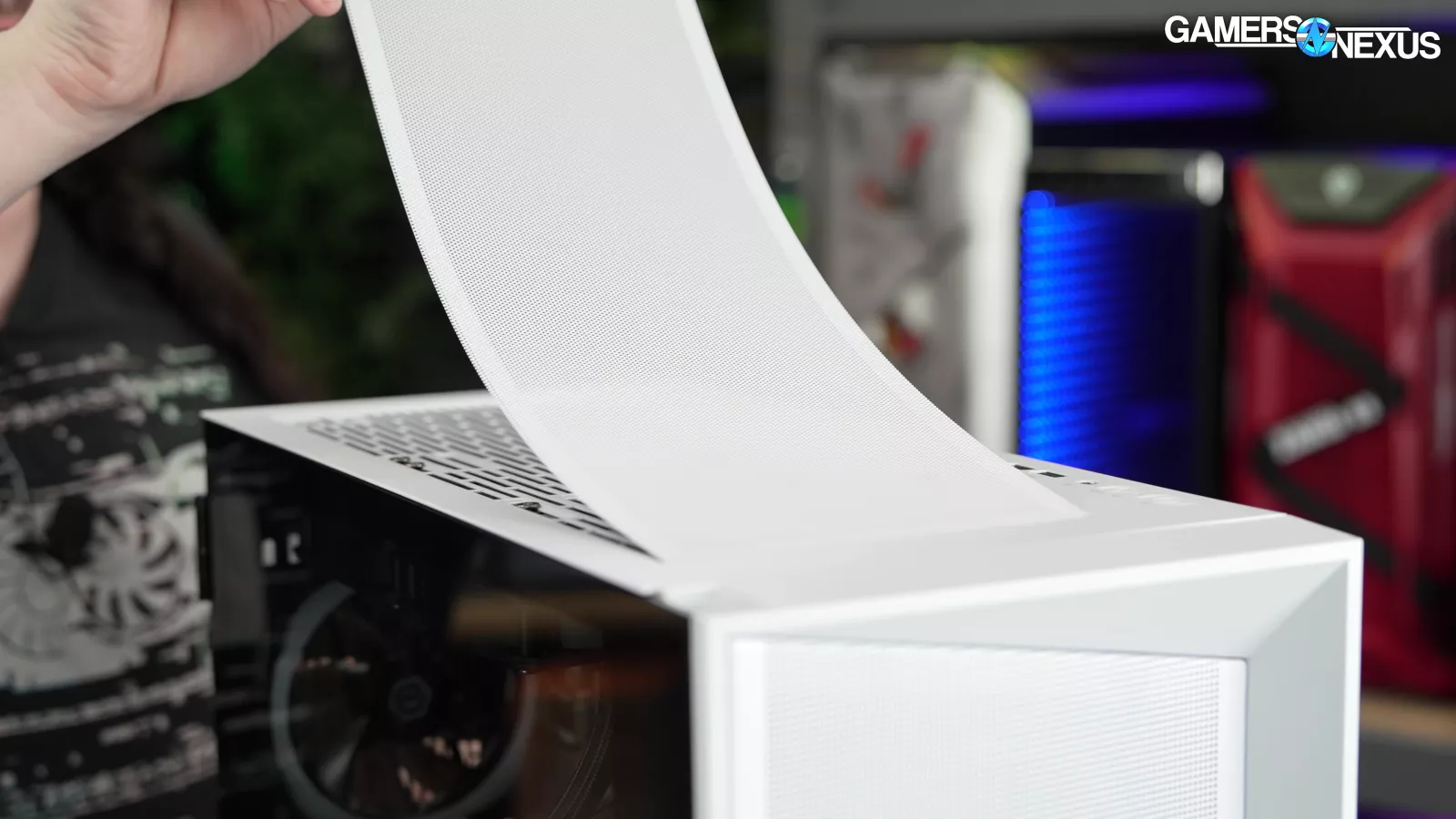 Cyberpower, Please Cease: 95°C 9800X3D Pre-Constructed Gaming PC Overview 3