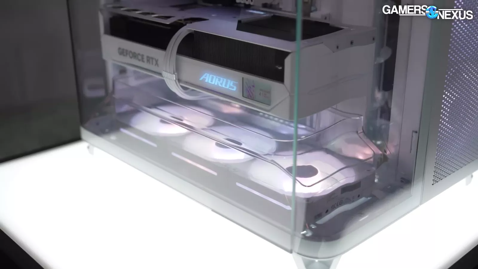 Corsair Overhauls Prebuilt, 3-Chamber Airflow Case, & Clear PSU 1