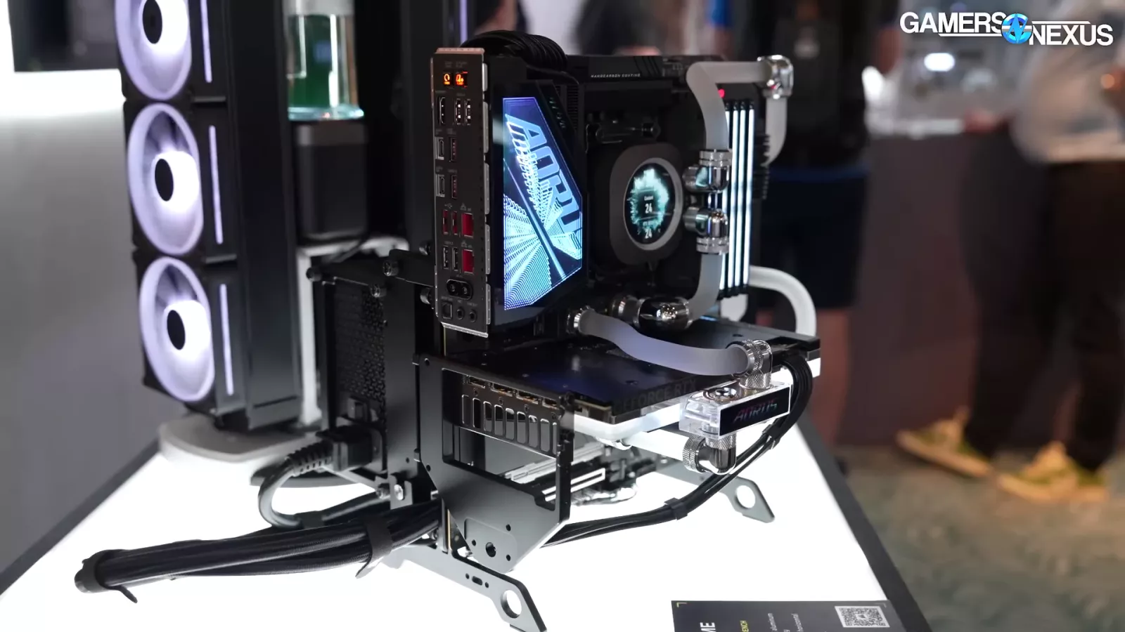 Corsair Overhauls Prebuilt, 3-Chamber Airflow Case, & Clear PSU 19