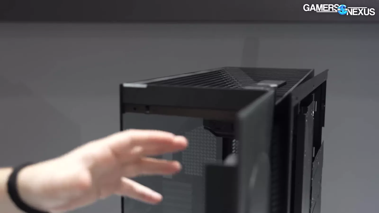 TRYX Crossflow ATX Case Fan Takes Dangers | Flova, Panorama, & Extra 20