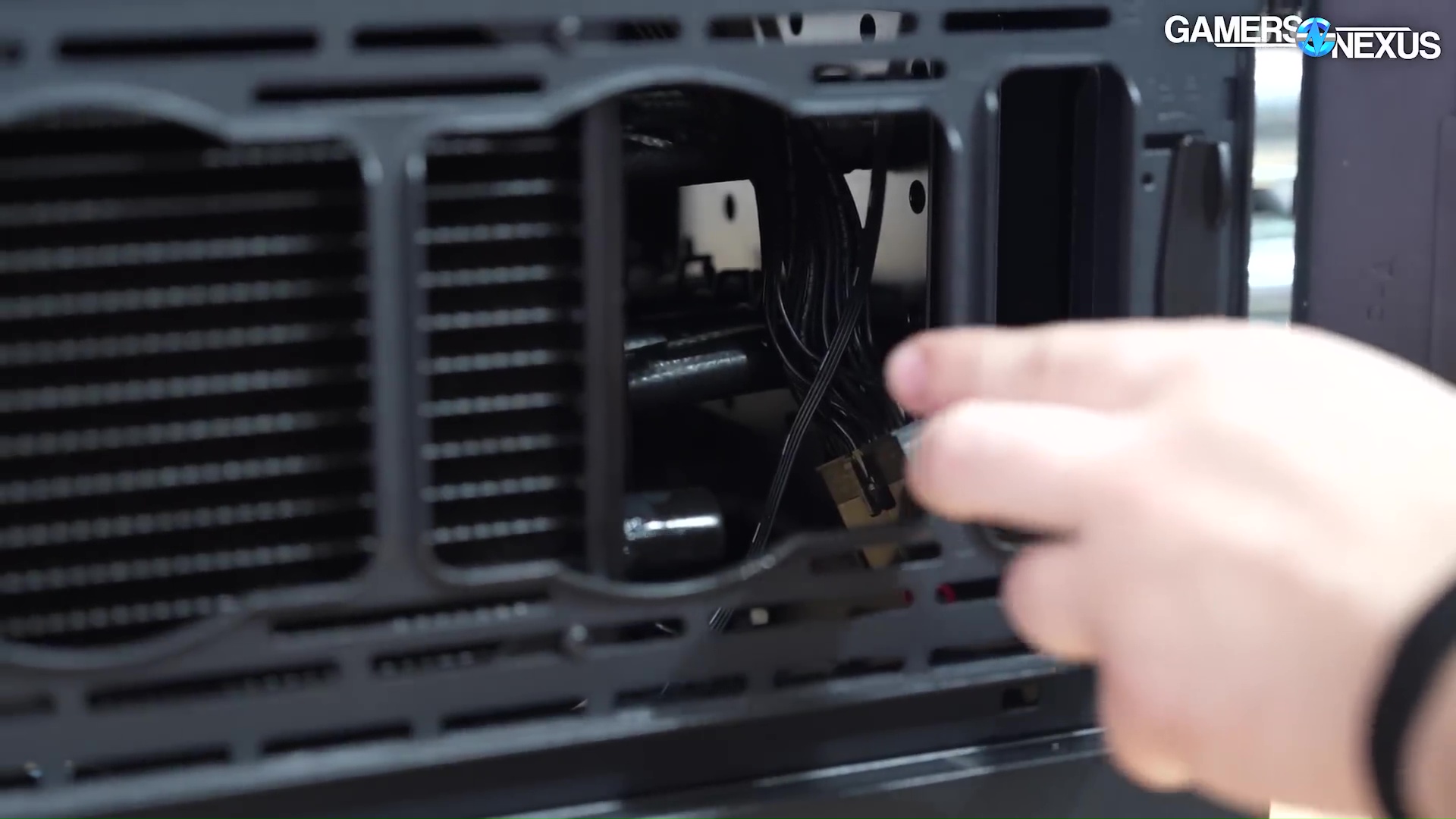 Thermaltake Immersion Cooling, View 390 Air, Minecube Cooler, & TR200 / TR300 Instances 3